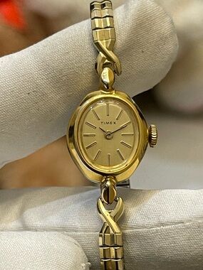 Vintage Timex Women's Cocktail Watch 1960-1980s